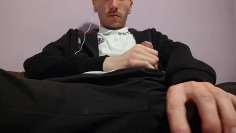 Hocthus -  online show from 02.15.25