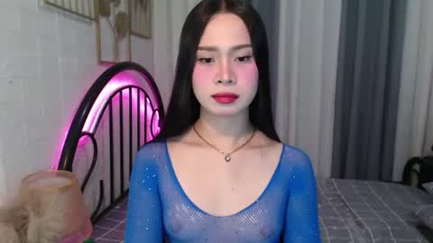 hoelymolly online show from 07.02.26