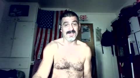 Snapshot of hoglegg99384194 chatting on 09.26.25 hoglegg99384194 online show from 09.26.25