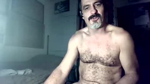 Snapshot of hoglegg99384194 chatting on 09.27.25 hoglegg99384194 online show from 09.27.25