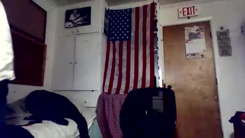 Snapshot of hoglegg99384194 chatting on 09.30.25 hoglegg99384194 online show from 09.30.25