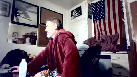 Snapshot of hoglegg99384194 chatting on 10.11.25 hoglegg99384194 online show from 10.11.25