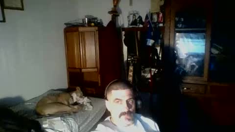 hoglegg99384194 online show from 11.29.25