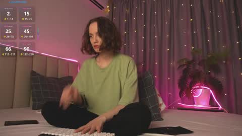 julia online show from 04.19.26