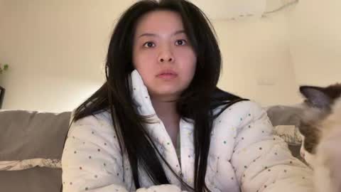 Snapshot of hola_sunflower chatting on 12.16.25 amy online show from 12.16.25