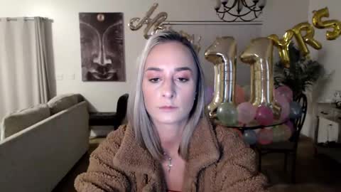 Snapshot of holihurricane chatting on 02.18.25 Holi Hurricane online show from 02.18.25