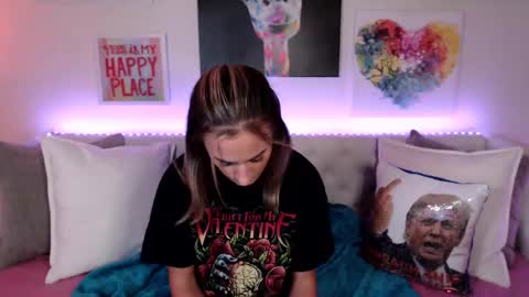 Snapshot of holihurricane chatting on 02.27.25 Holi Hurricane online show from 02.27.25