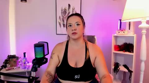 Hollie online show from 03.29.26