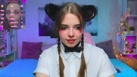 Lux online show from 03.05.25