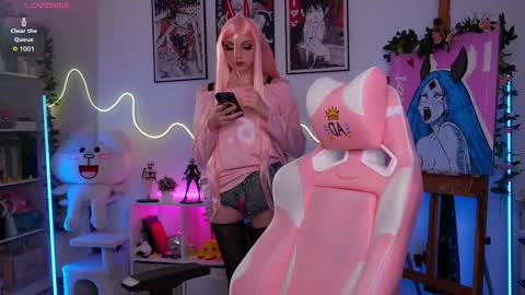 Holli online show from 09.12.25