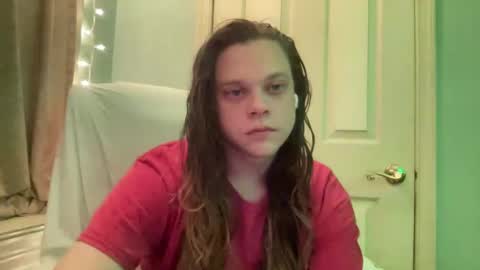 Snapshot of holly23hopefull chatting on 12.20.24 Hollys Drive threw Side Of CB. online show from 12.20.24