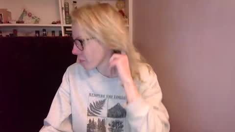 holly_bourbon online show from 03.06.26