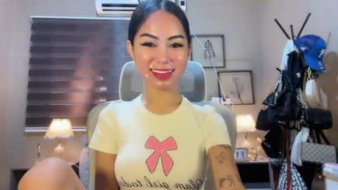 holly_cassandra online show from 02.22.26