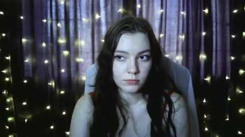 Snapshot of holly_kittenss chatting on 11.23.25 Lana online show from 11.23.25