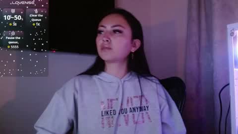 Holly online show from 04.22.26