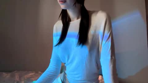 holly_sinner_ online show from 03.16.26