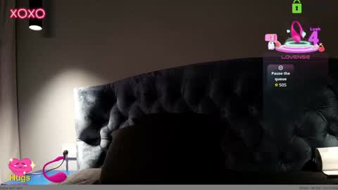 hollyextra online show from 10.28.25