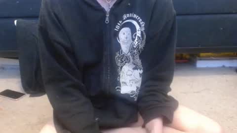Snapshot of hollyhawkes chatting on 12.22.24 Holly Hawkes online show from 12.22.24