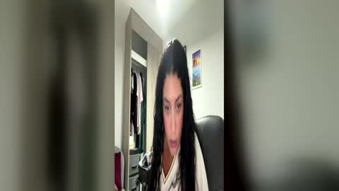 Snapshot of hollykoff chatting on 07.04.26 space online show from 07.04.26