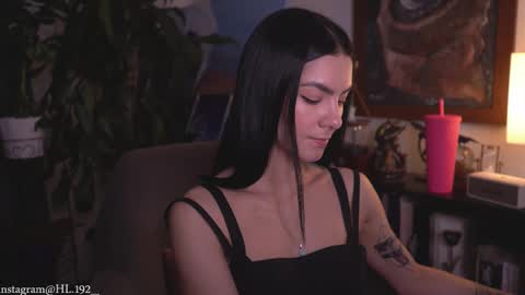 Holly Linder online show from 03.08.26