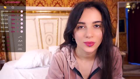 Snapshot of hollymonica chatting on 12.18.24 Delly online show from 12.18.24