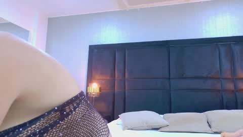 Holly online show from 03.28.26