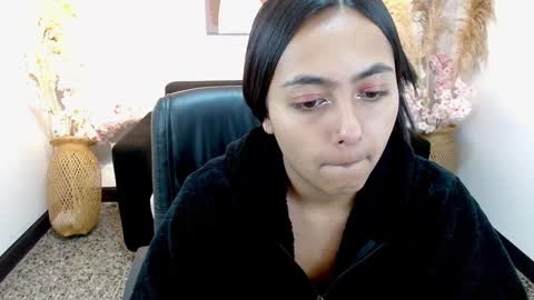 Holly online show from 01.18.25