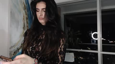 hollyshit_ online show from 02.01.25