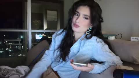 hollyshit_ online show from 09.21.25