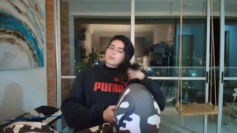 hollyshit_ online show from 01.15.26