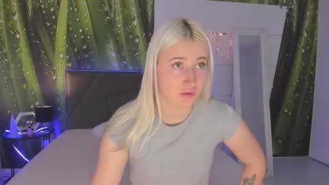 HollyTaillor online show from 02.23.26