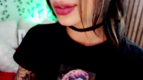 holly online show from 01.02.25