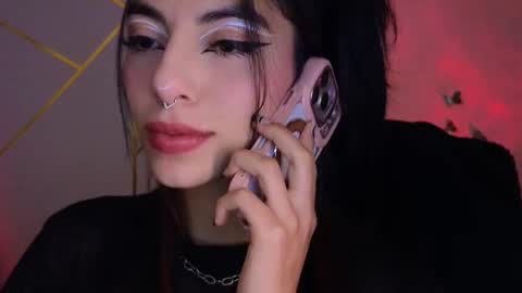 holly online show from 11.21.25