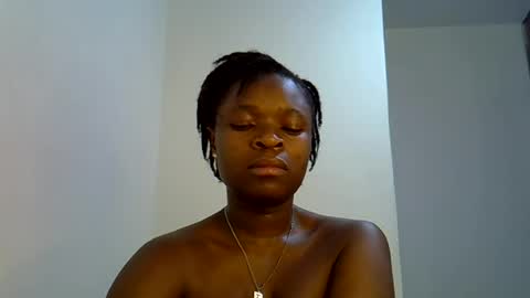 holy_ebony online show from 06.16.26