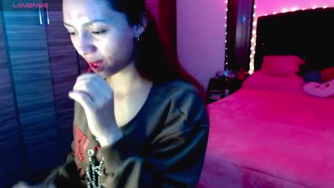 Juli online show from 11.05.25