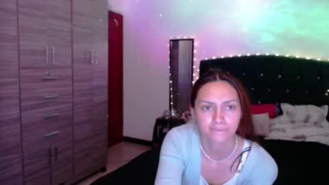 Snapshot of holy_julii chatting on 06.14.26 holy_julii online show from 06.14.26