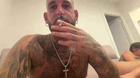 holycouplee online show from 08.06.26