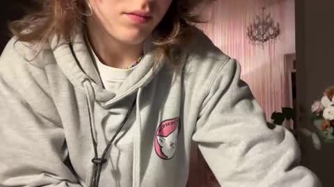 Snapshot of holydori chatting on 03.04.25 dori not holy get my tg channel with link from description under last photo online show from 03.04.25