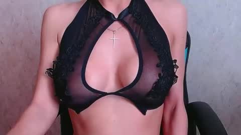 HolyJulie online show from 03.29.26