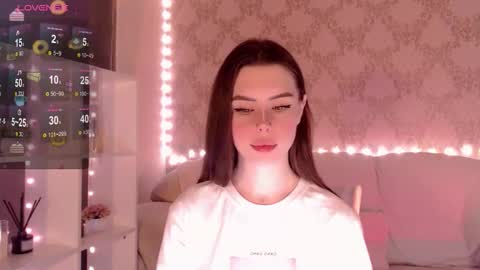 Mia online show from 10.22.25