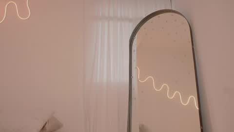 honeeeey_ online show from 04.20.26