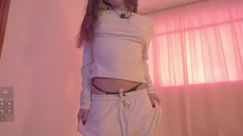 honeeeey_ online show from 06.12.26