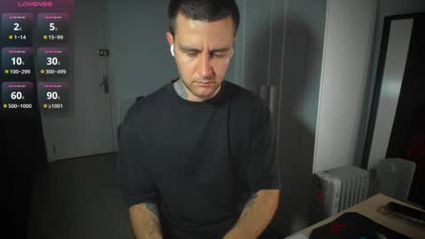 Snapshot of honestandrew chatting on 02.02.25 Andrew online show from 02.02.25