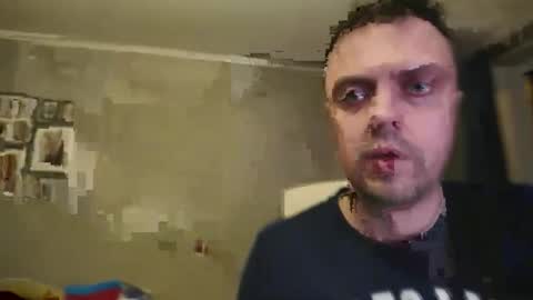 Snapshot of honesttojoy chatting on 10.20.25 Henry online show from 10.20.25