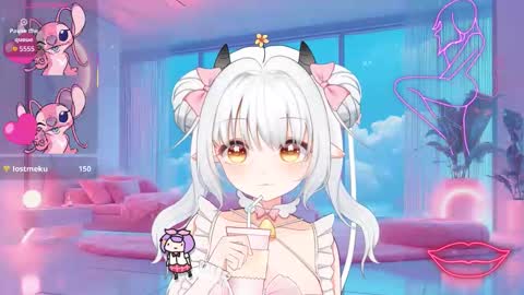 Snapshot of honey_cow chatting on 11.04.25 Honey Cow online show from 11.04.25