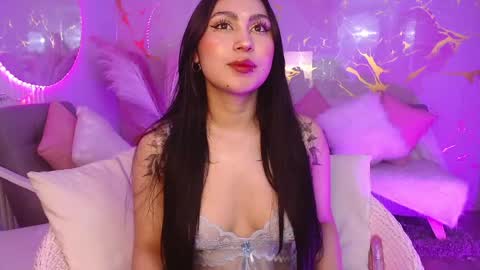 honey_doll_x online show from 04.23.26