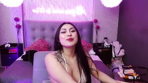 honey_doll_x online show from 05.15.26
