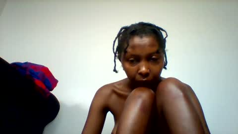 Snapshot of honey_dripx chatting on 06.30.26 Peng online show from 06.30.26