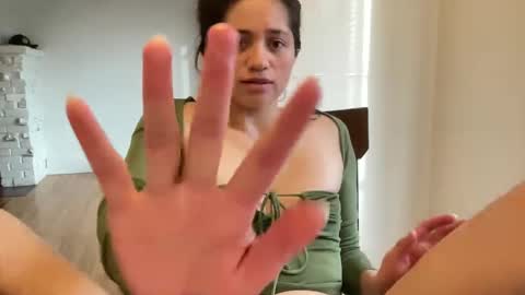 honey_laila online show from 02.28.25