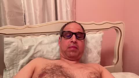 honey_man14 online show from 12.20.24